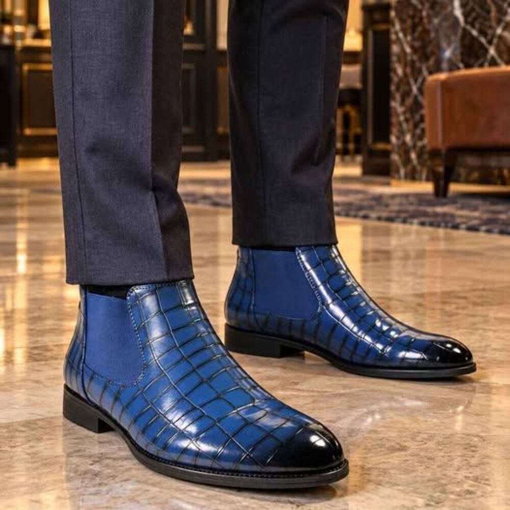 Men’s Blue Croc Embossed Chelsea Boots Size 13 Excellent Condition